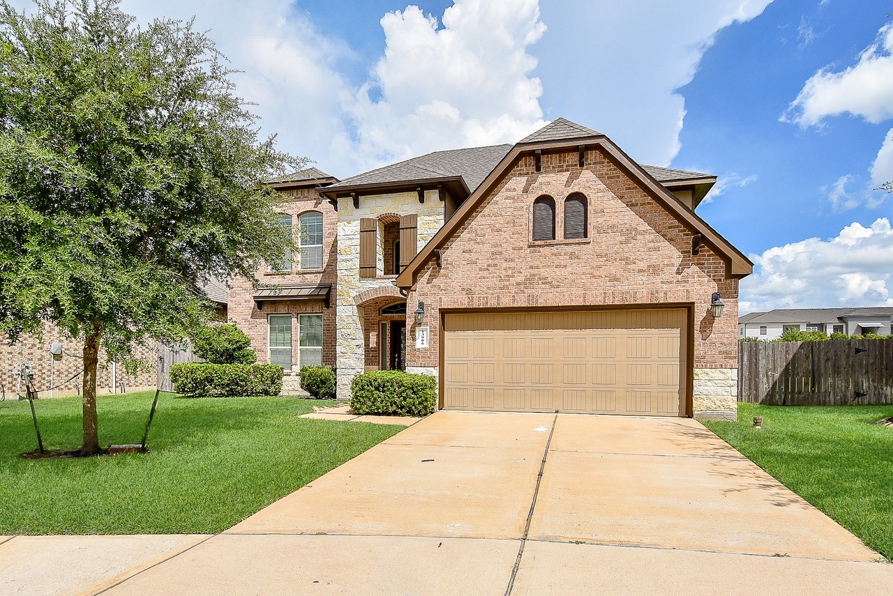 Richmond, TX 77407 | 4 beds | 3.5 baths| $498,000